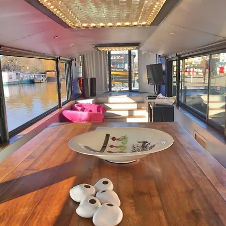 Amours Le Do Karina Bisch 2019 Botel