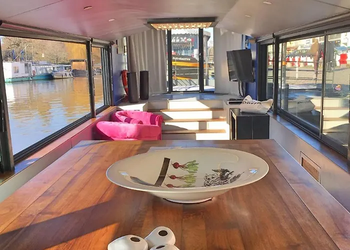 Bateau Amours - Le D'ô Botel