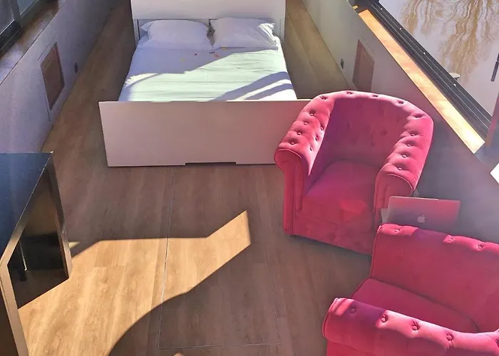 Peniche ! Amours Le Do Karina Bisch 2019 *