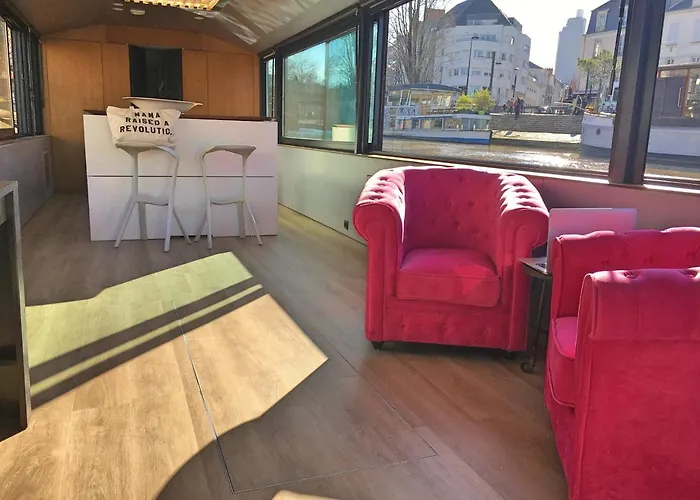 Bateau Amours - Le D'ô Botel Nantes