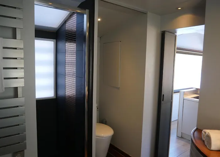 Bateau Amours - Le D'ô Bateau-hôtel