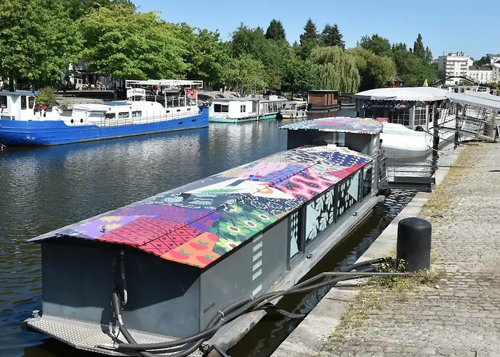 Bateau Amours - Le D'ô Bateau-hôtel